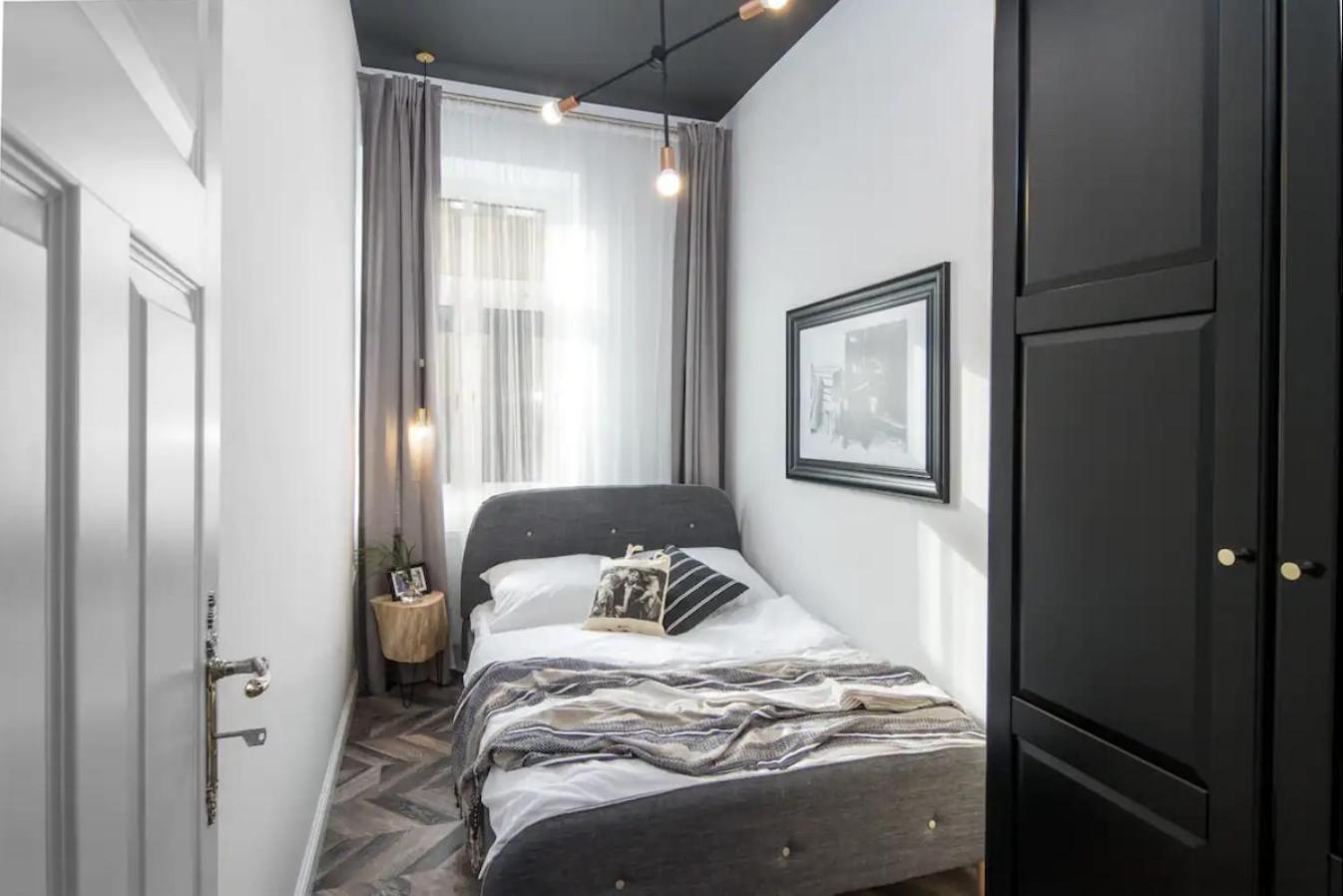 Jozefa 20 Street 2 Bedroom Apartment Cracovia Esterno foto